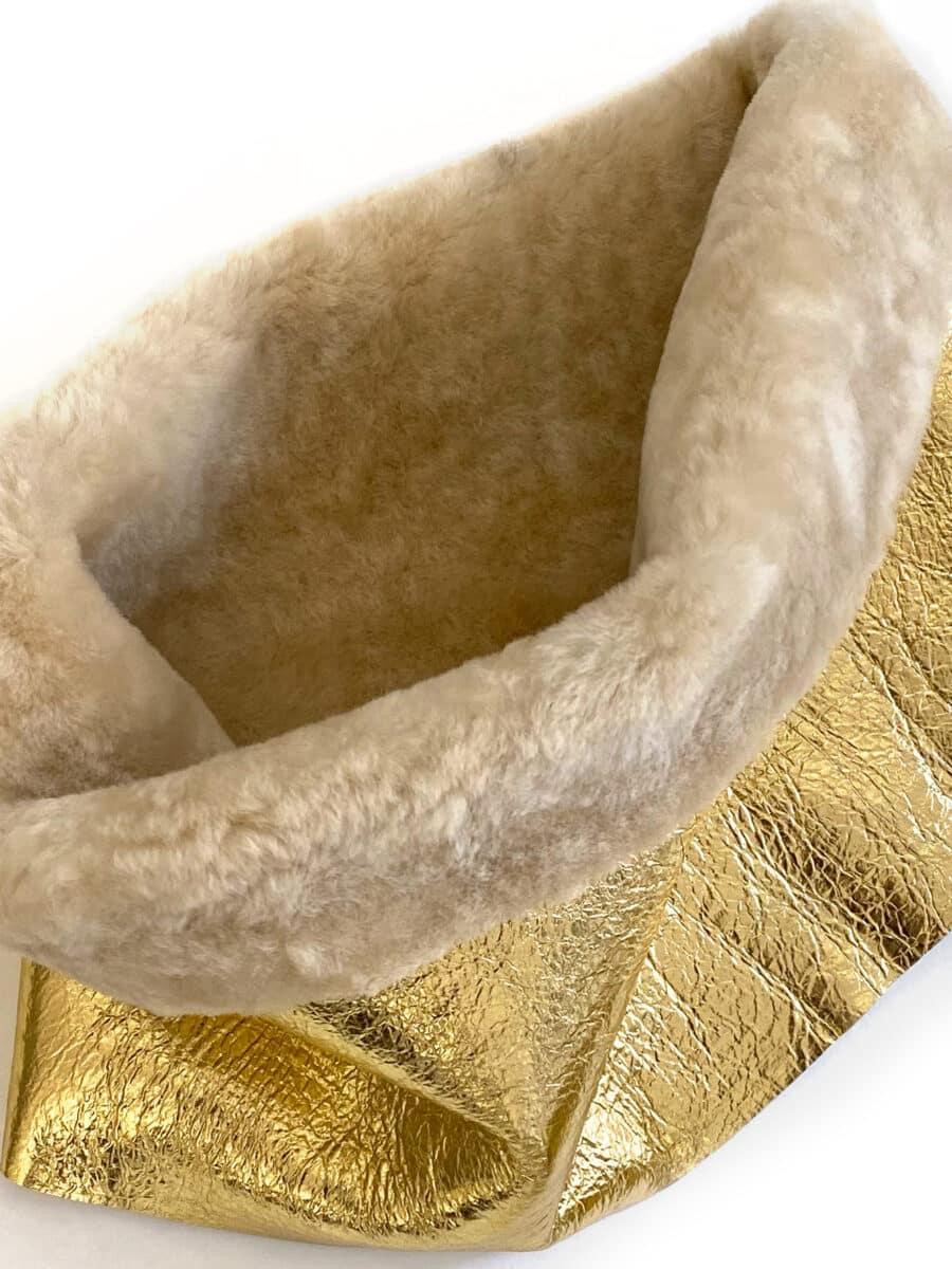 Bufanda  cuellito de cuero dorado talle unico