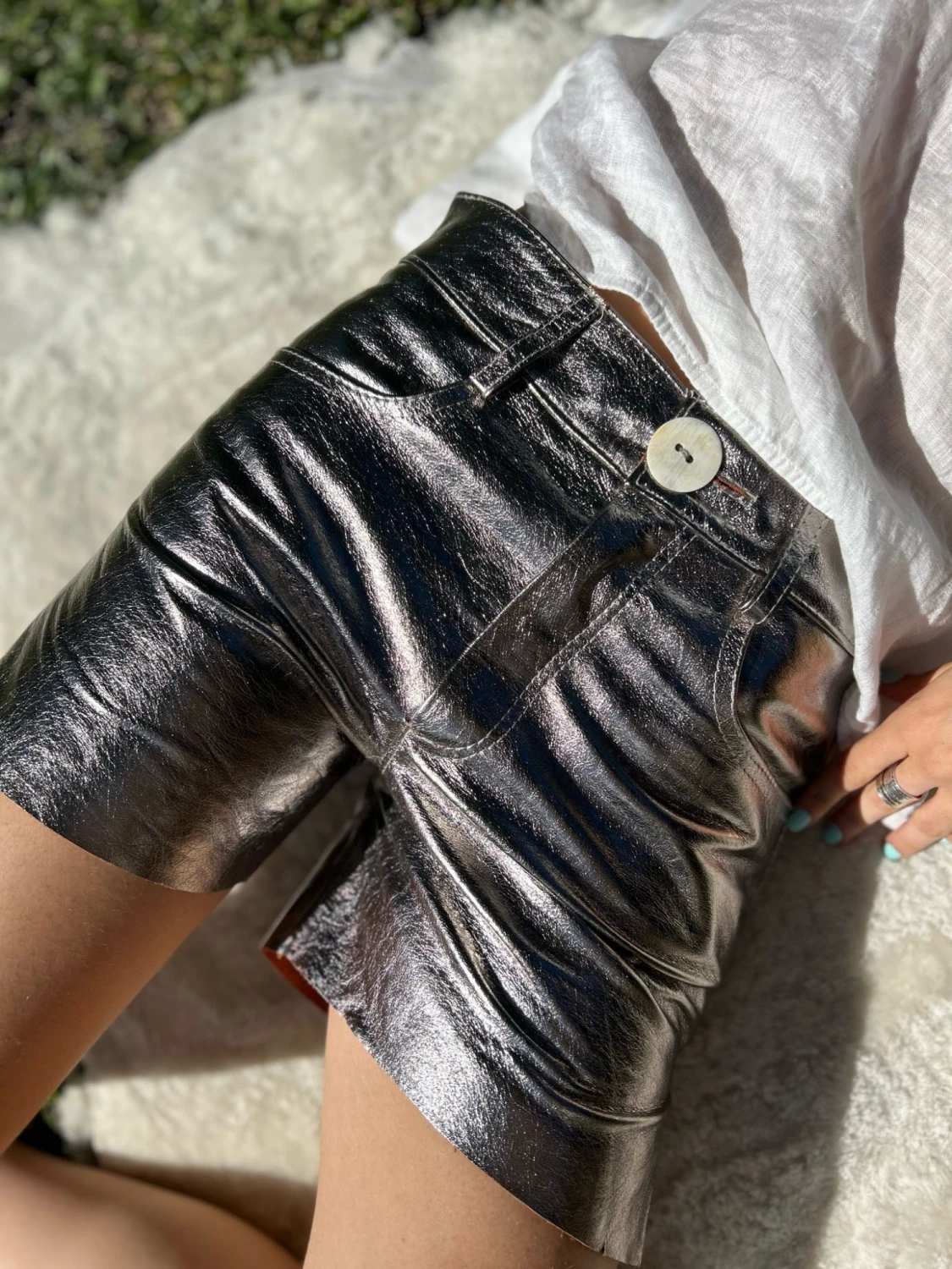 Leather Shorts Galácticos peltre 40