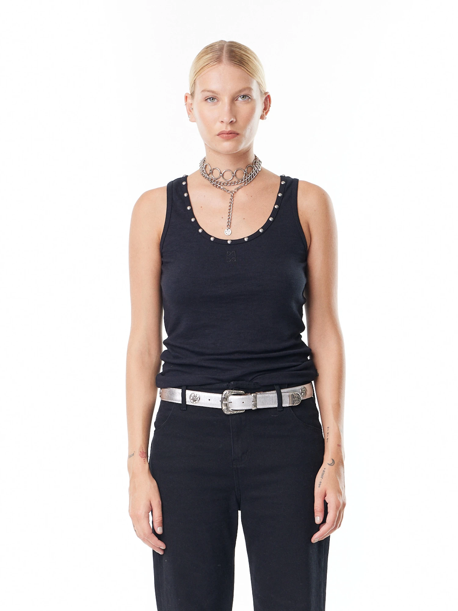 Musculosa Candy tachas negro s