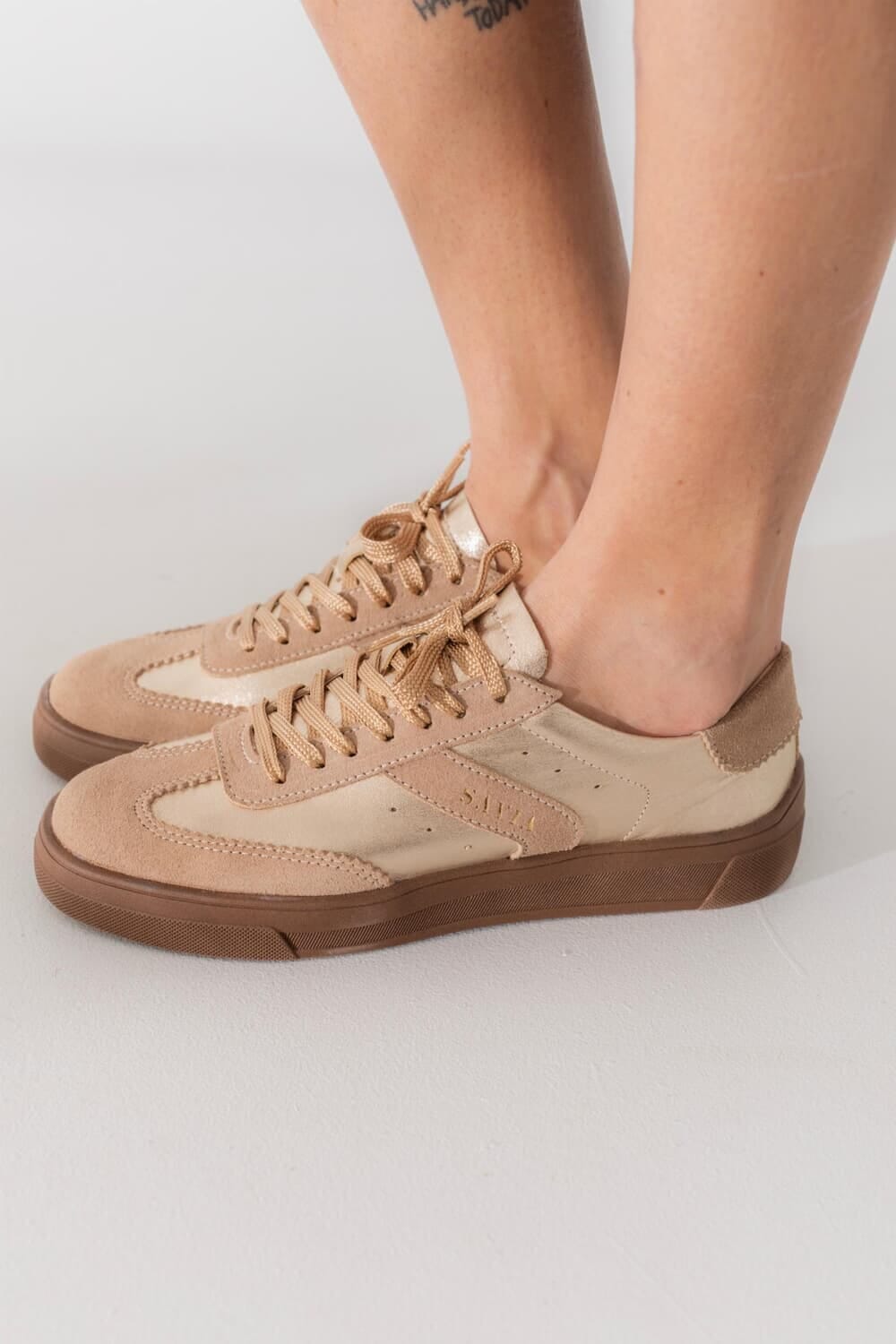 Zapatilla Sambia dorado 35