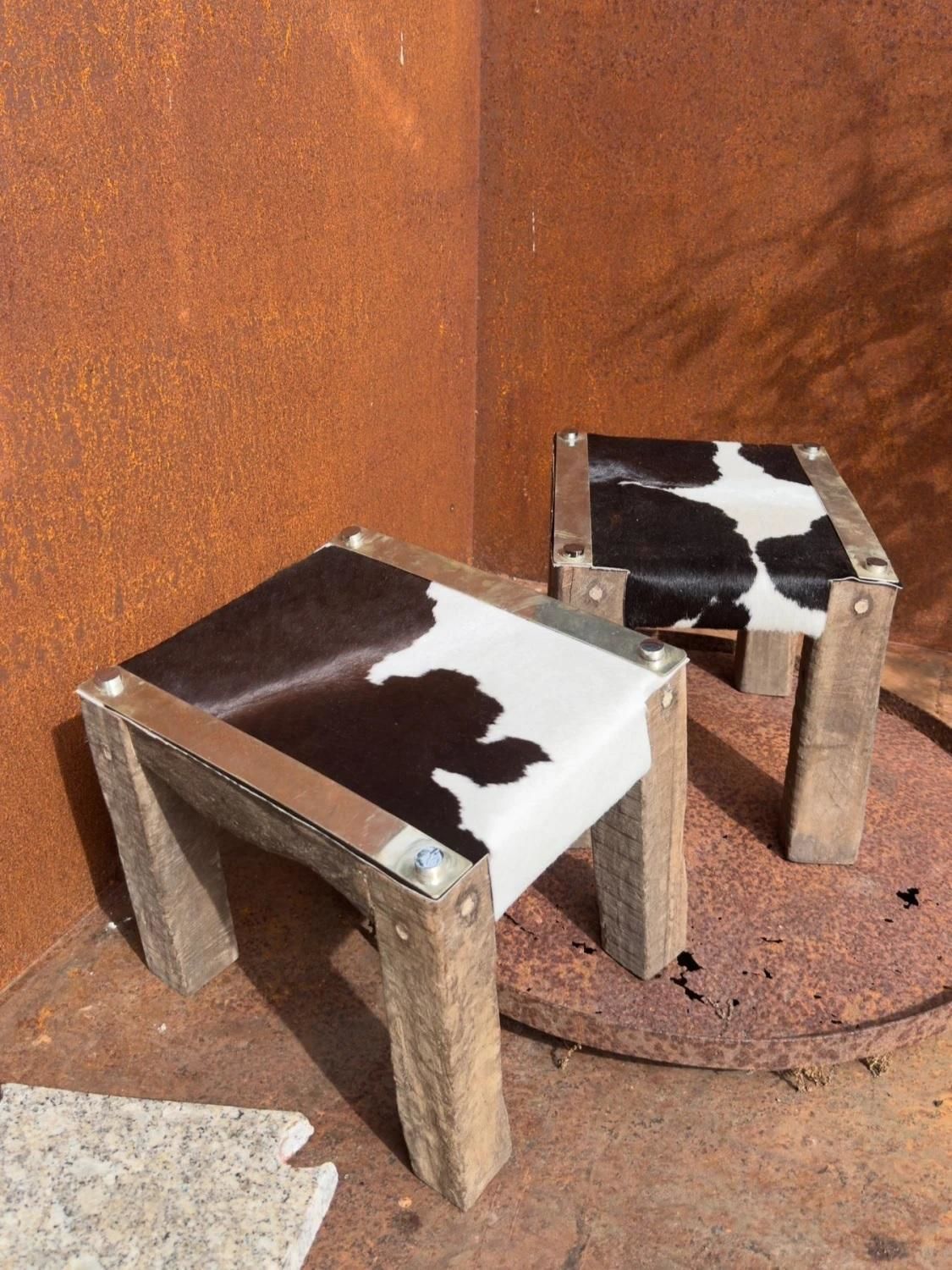 Petit Stool Cowhide chocolate n/a