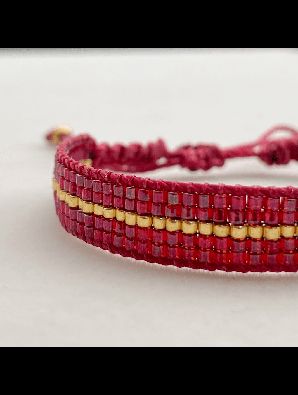 Pulsera CARO tejida bordo n/a