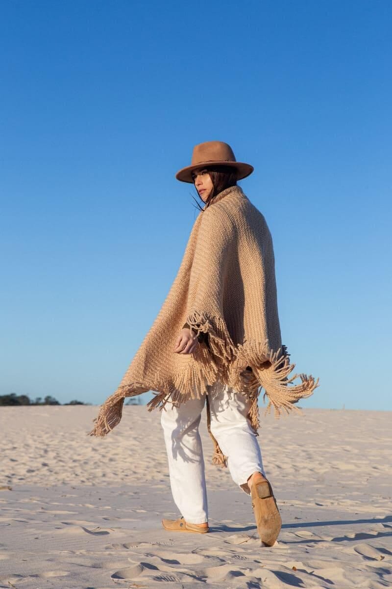 Triangulo Huella beige talle unico