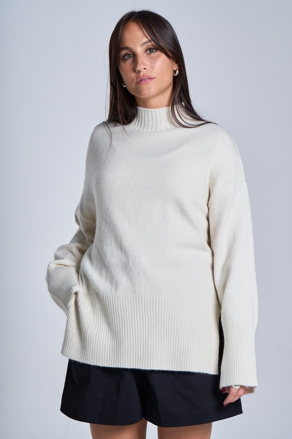 Sweater Malabia crudo talle unico