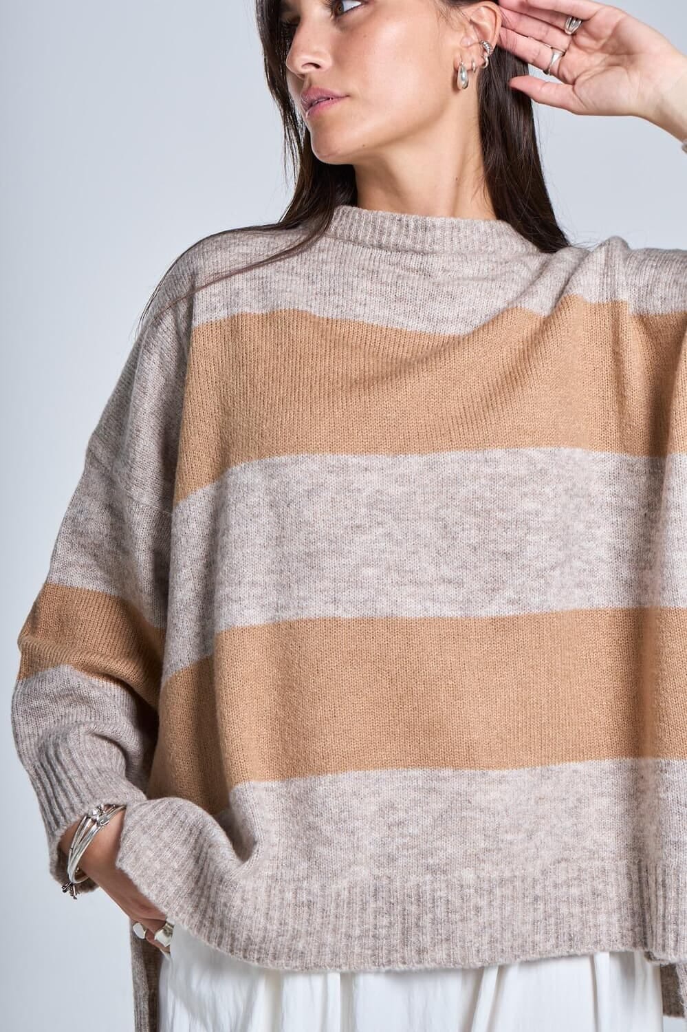 Sweater Zara camel talle unico