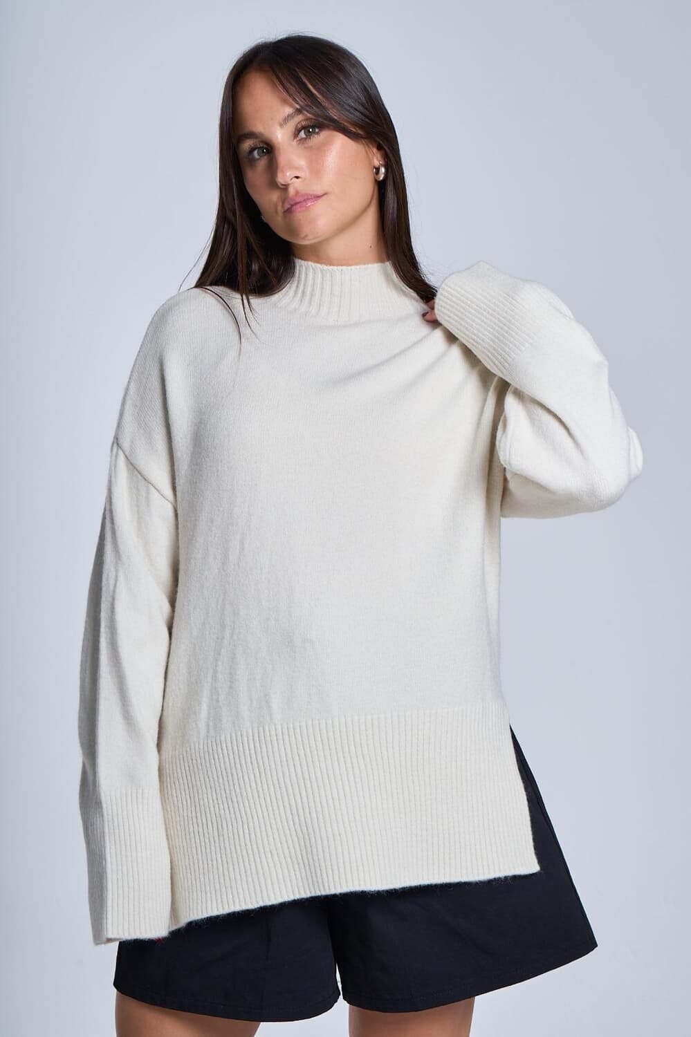 Sweater Malabia crudo talle unico