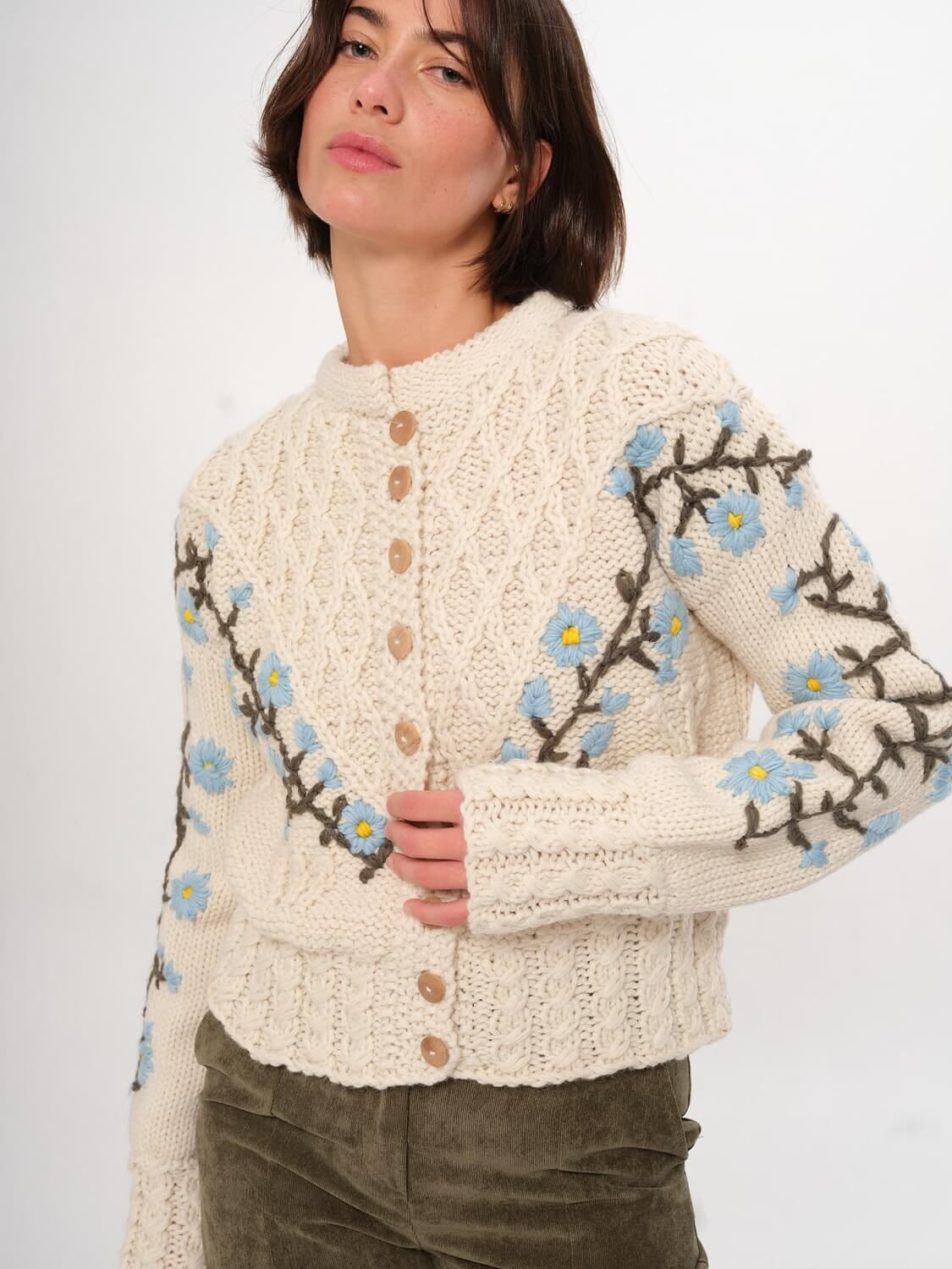 Cardigan Magnolia celeste talle unico