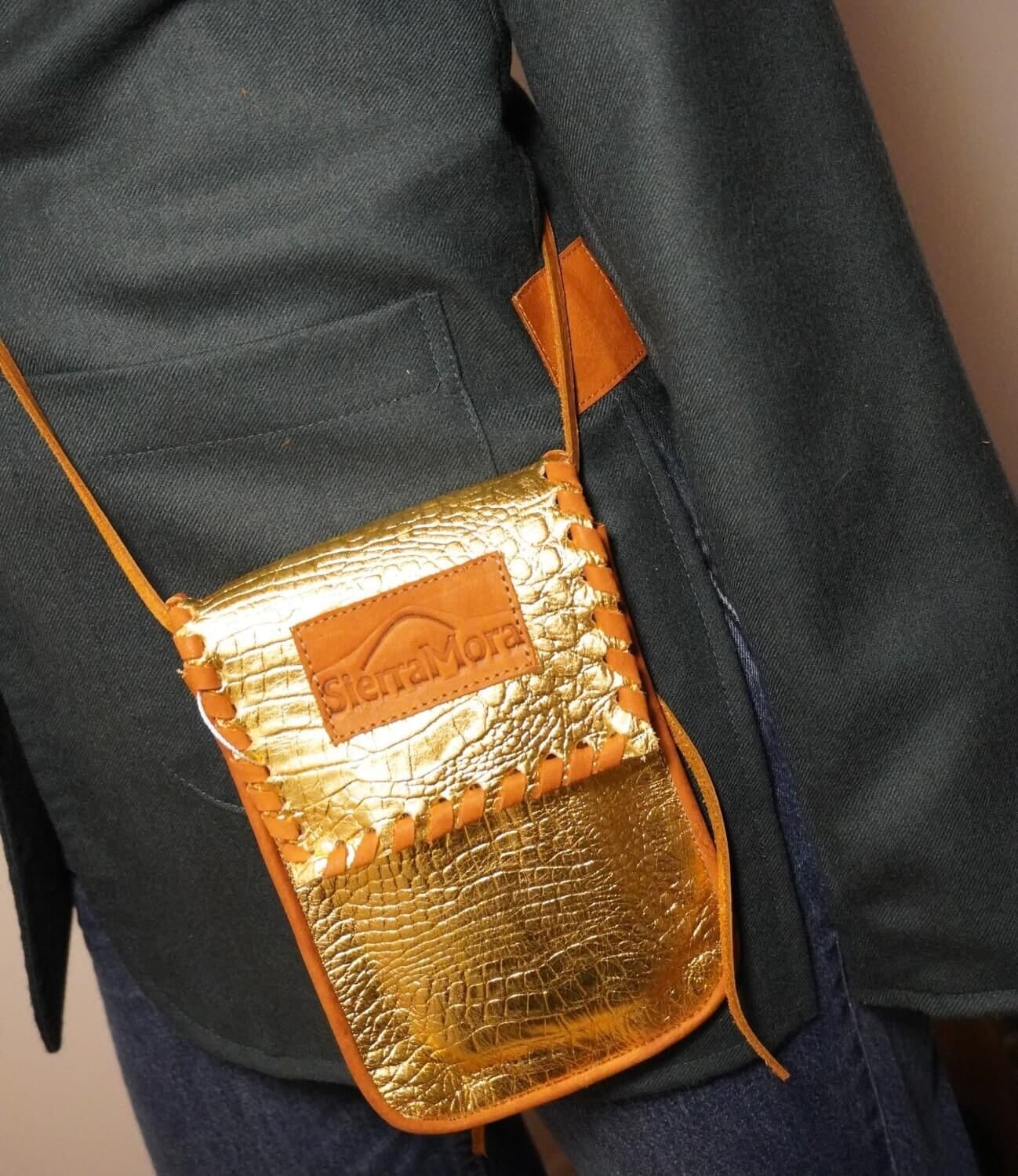 Cel Bag Crocco dorado n/a