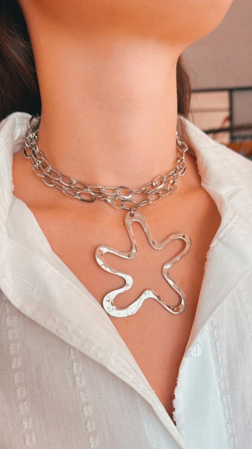 Collar Flower plateado n/a
