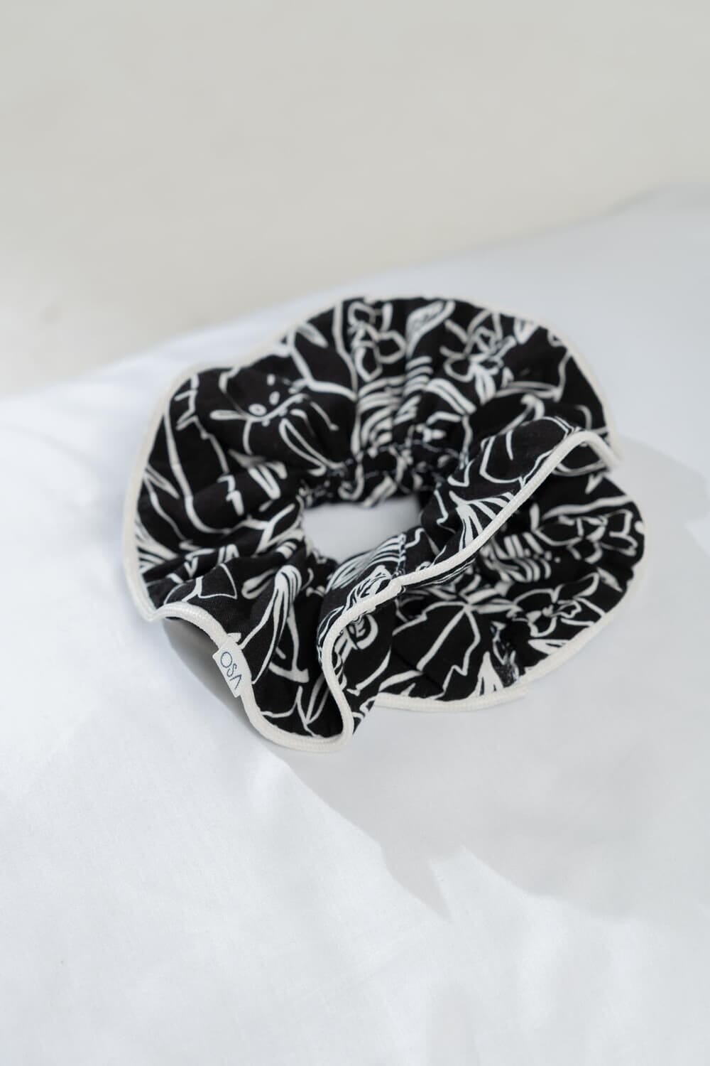 Gomita scrunchie negro talle unico