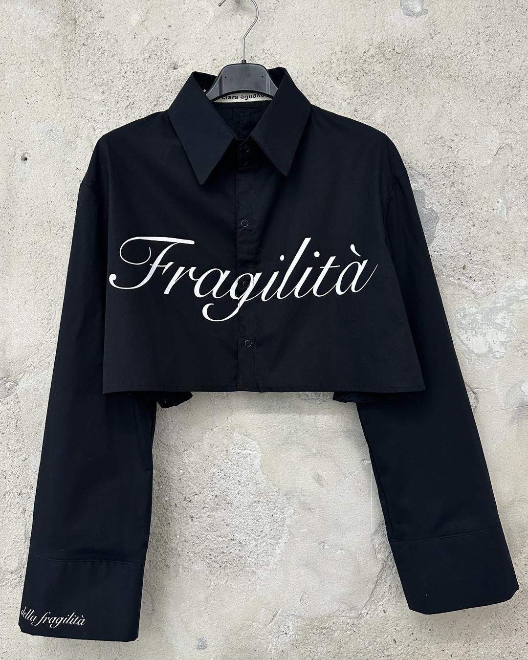 CAMISA FRAGILITÁ CROP negro talle unico