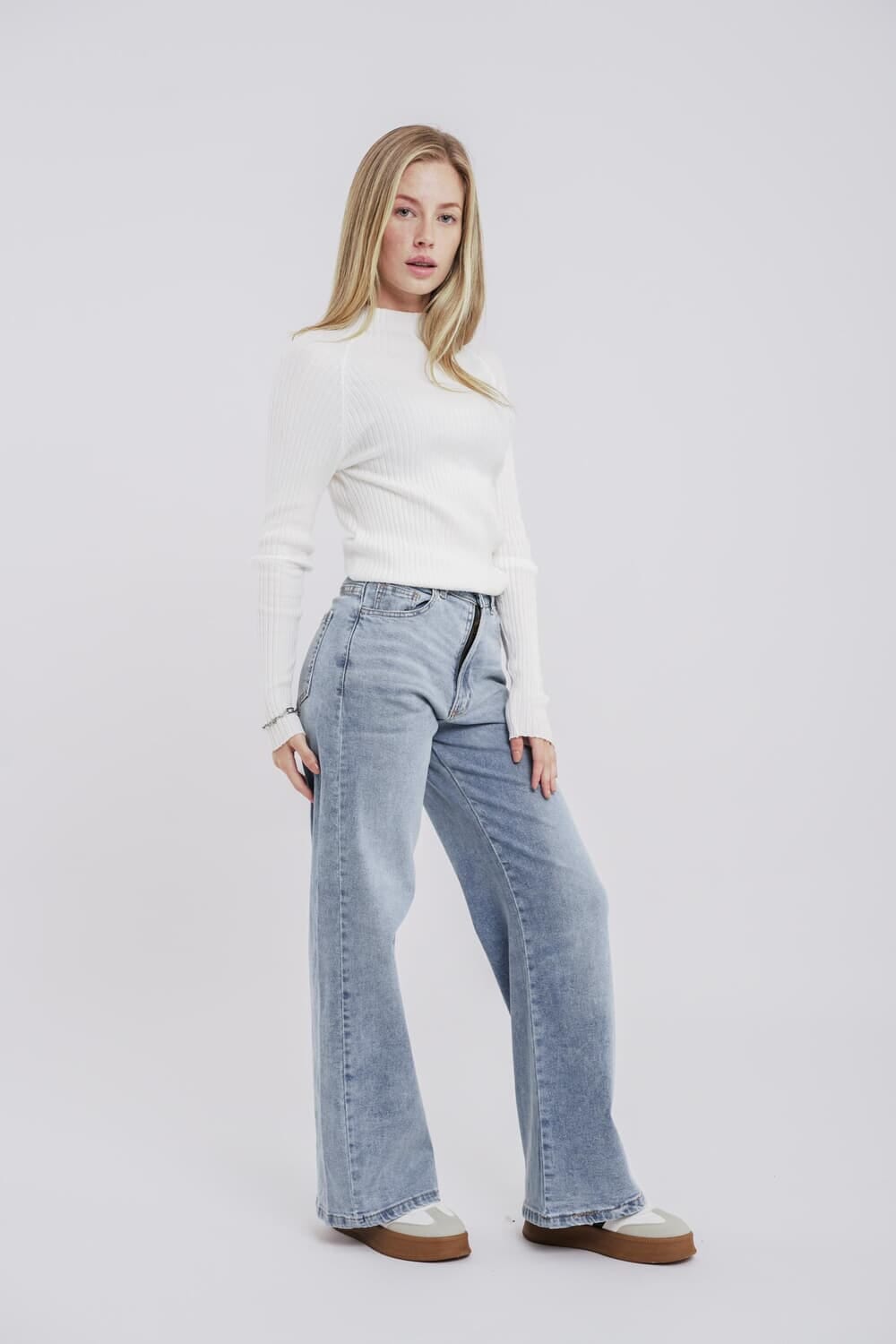 Jean wide leg Mint celeste 24