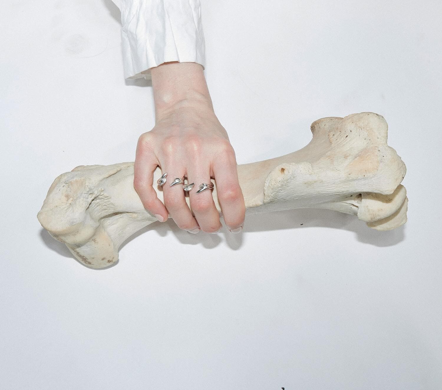 Anillo Vertebrae #1 plateado talle unico