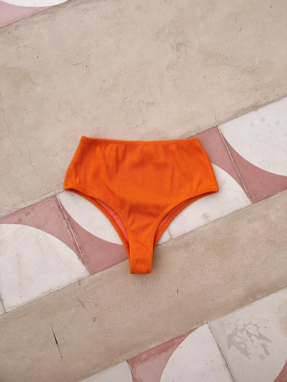 Bottom Bali spring naranja l