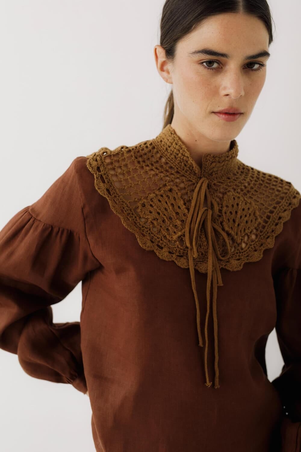 Blusa Bee Winter chocolate s