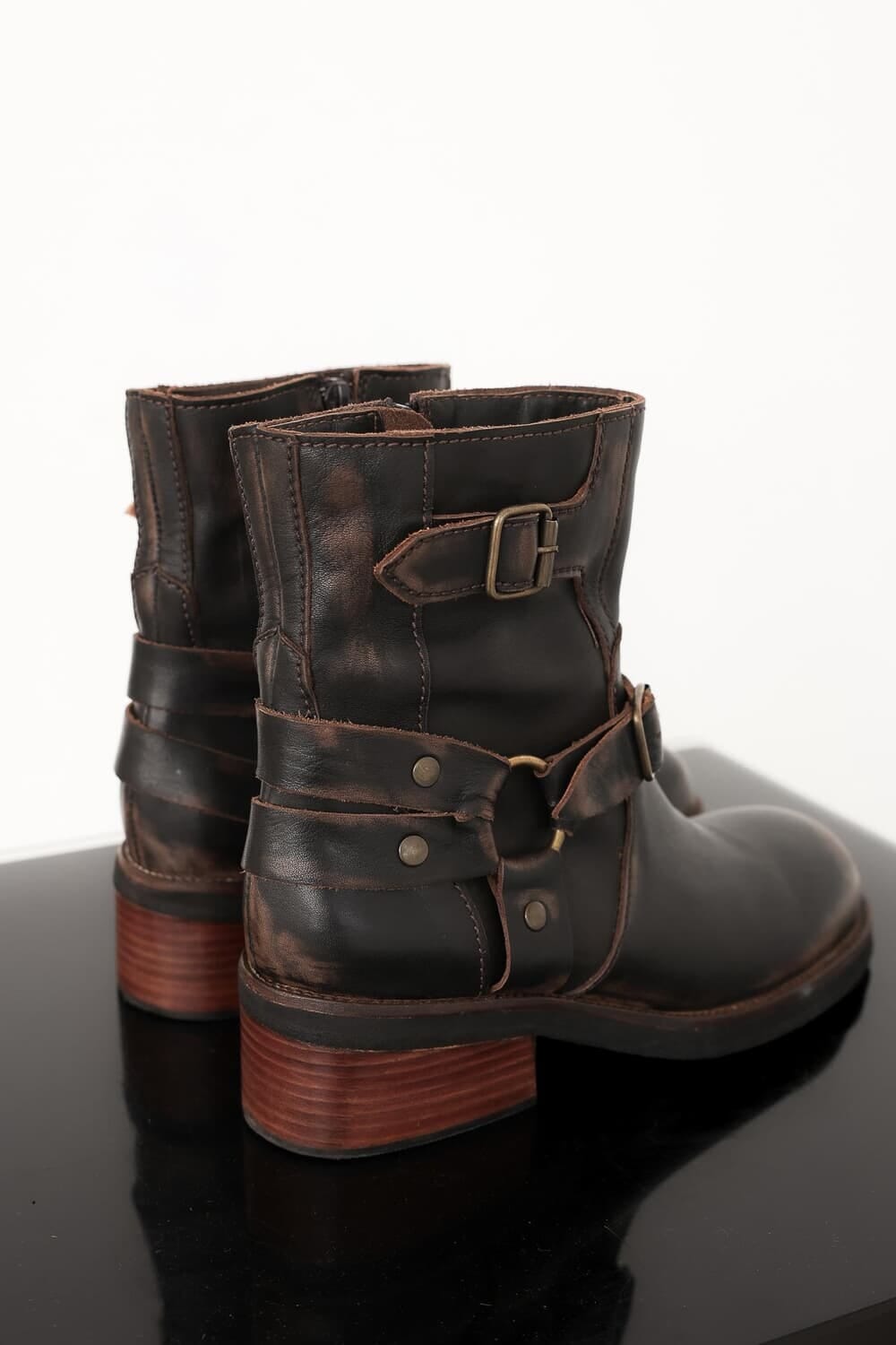 Bota Mulan