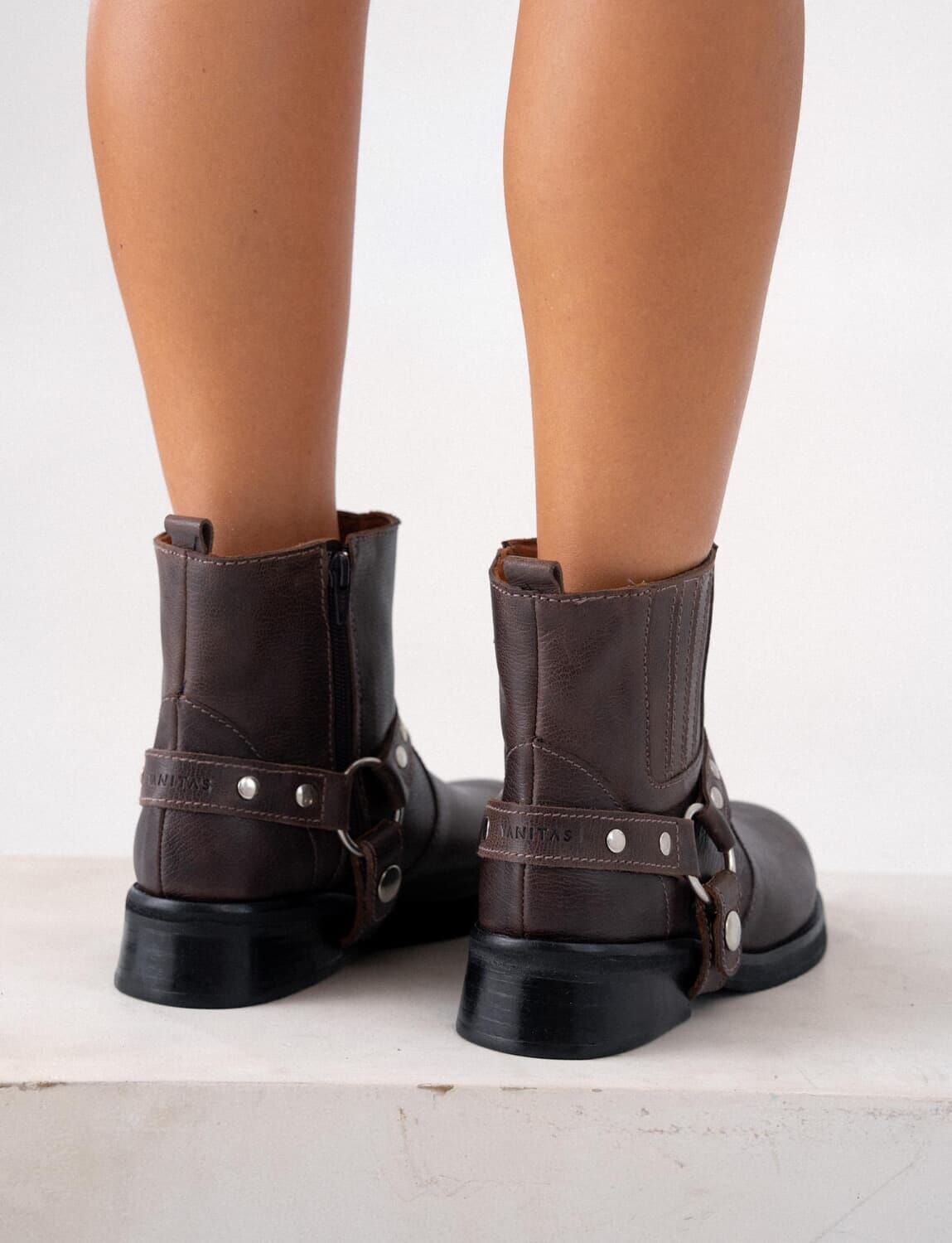 BOTA RIOT (ESTRIBO DESMONTABLE 2 EN 1)