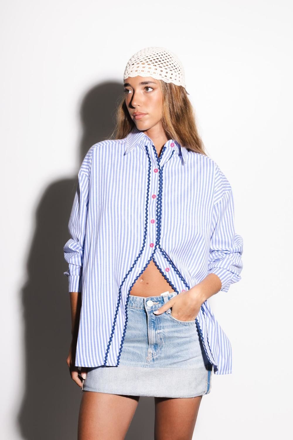 Camisa Eloisa Zig Zag celeste talle unico