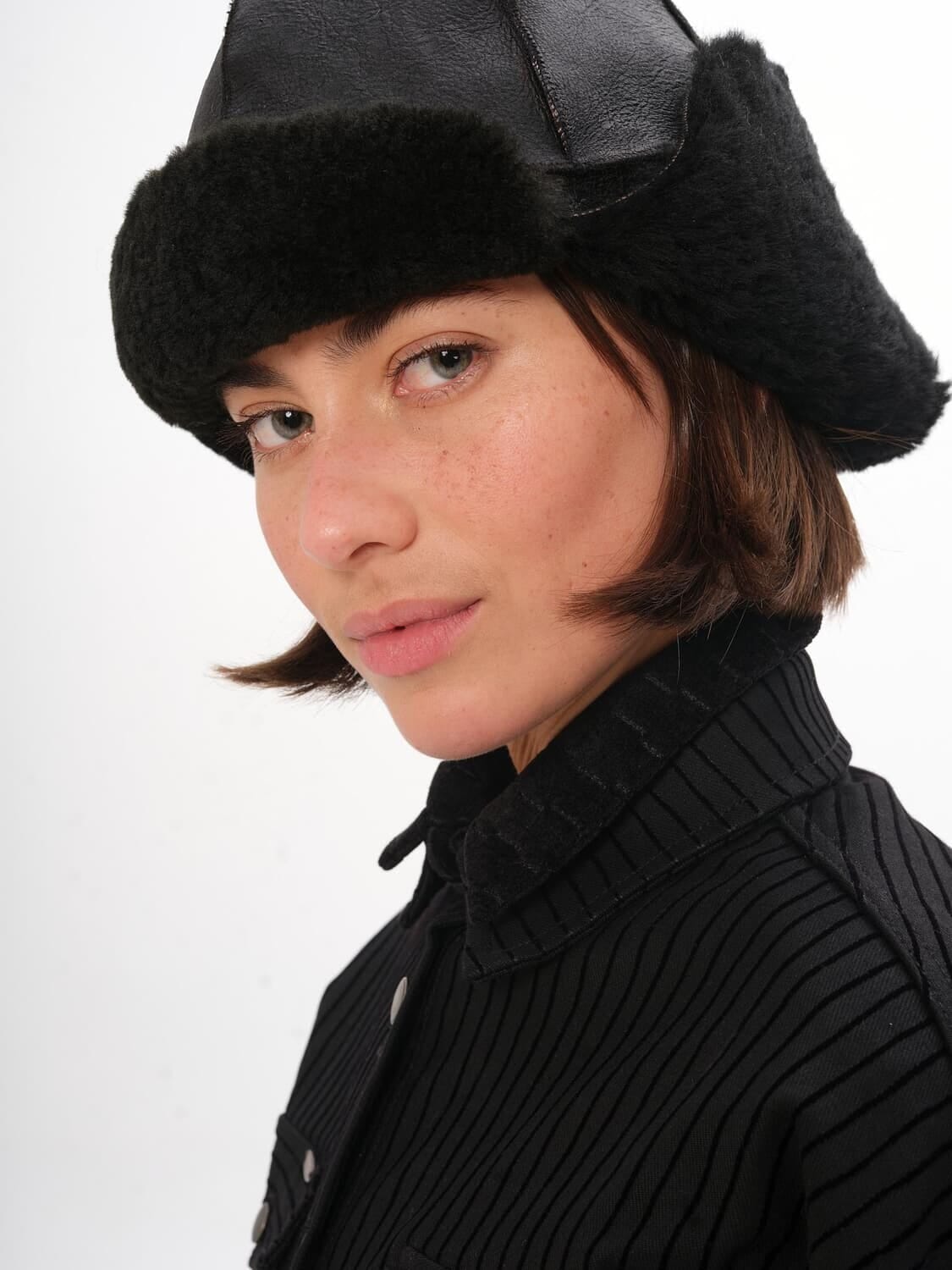 Gorro Leather Cool