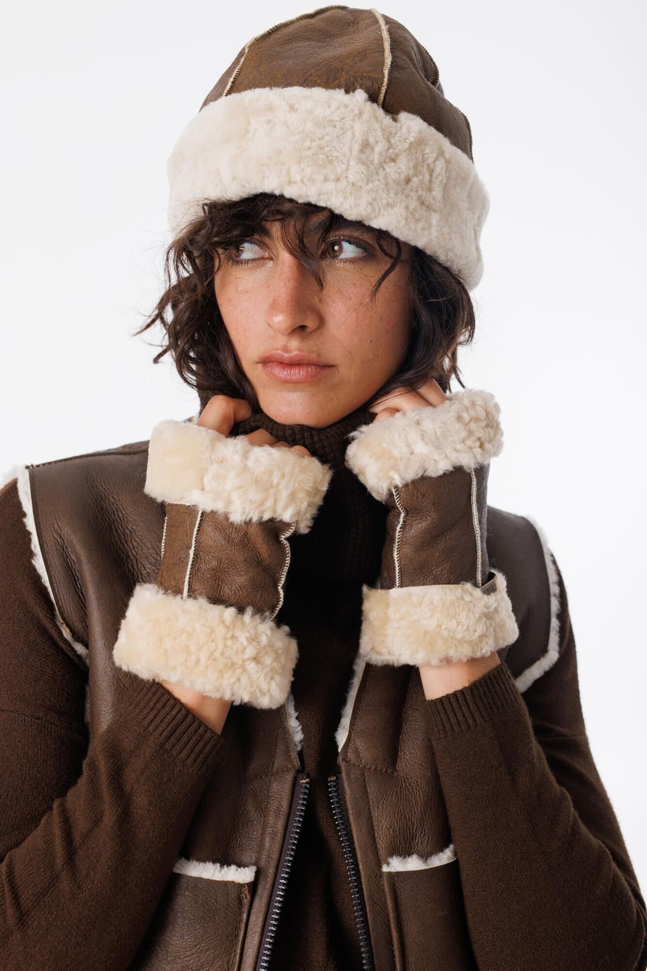 Gorro Leather Bean