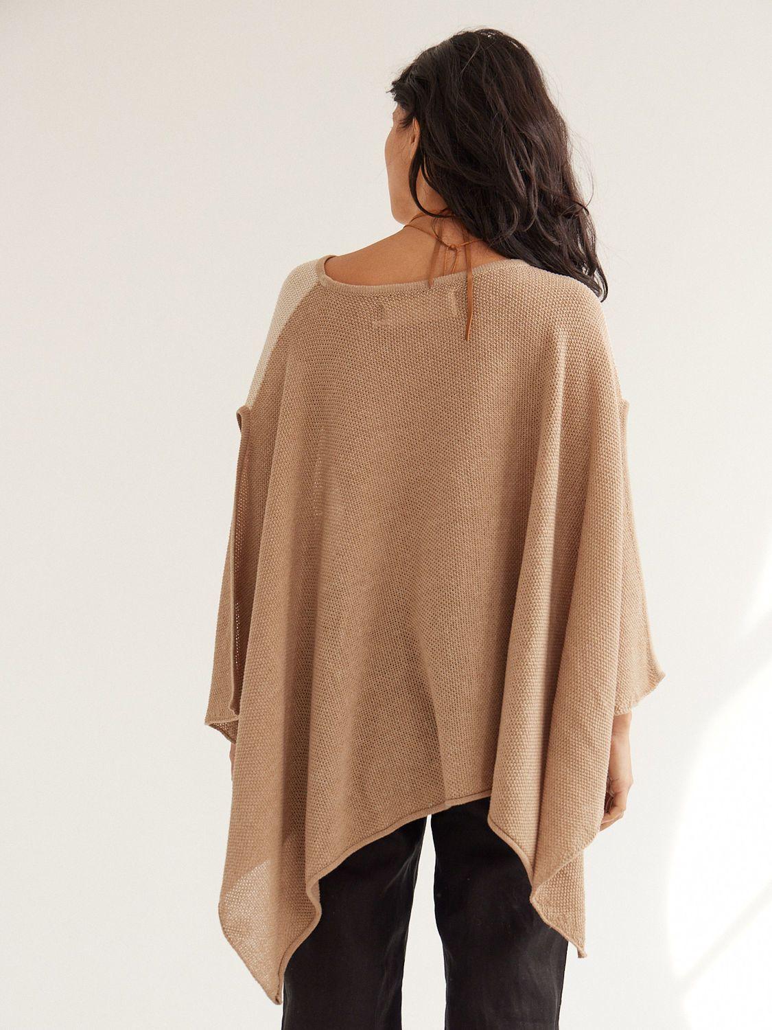 PONCHO KAI beige 1