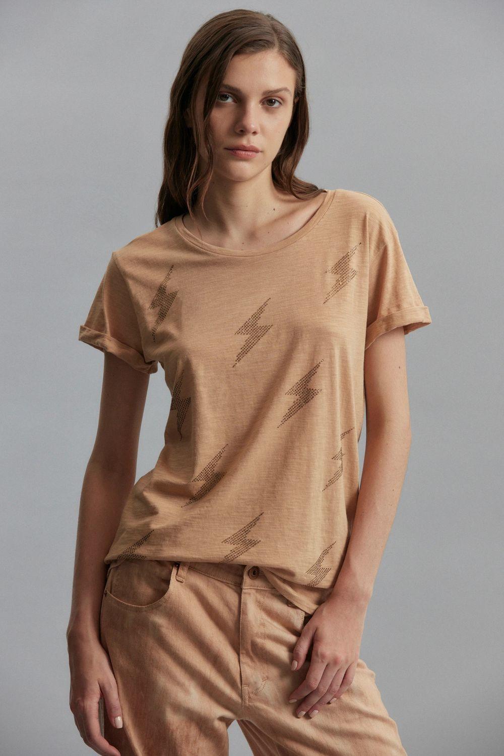 REMERA CARNABY ocre s