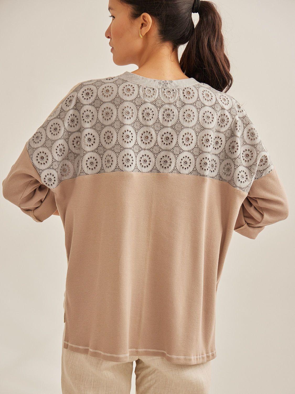 REMERA FLORA beige 1