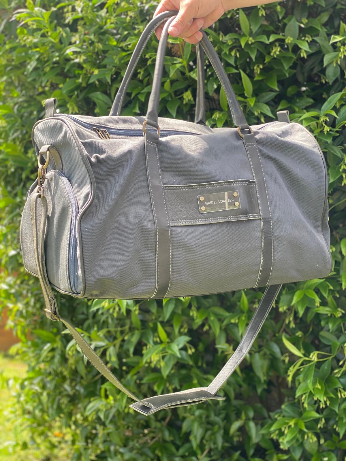 Bolso de Viajes y deportes Army gris talle unico