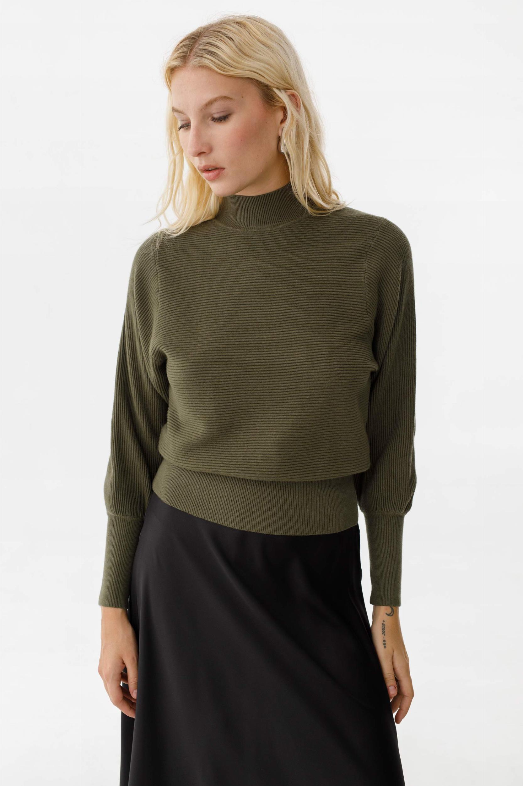 Sweater polera Petunia verde talle unico