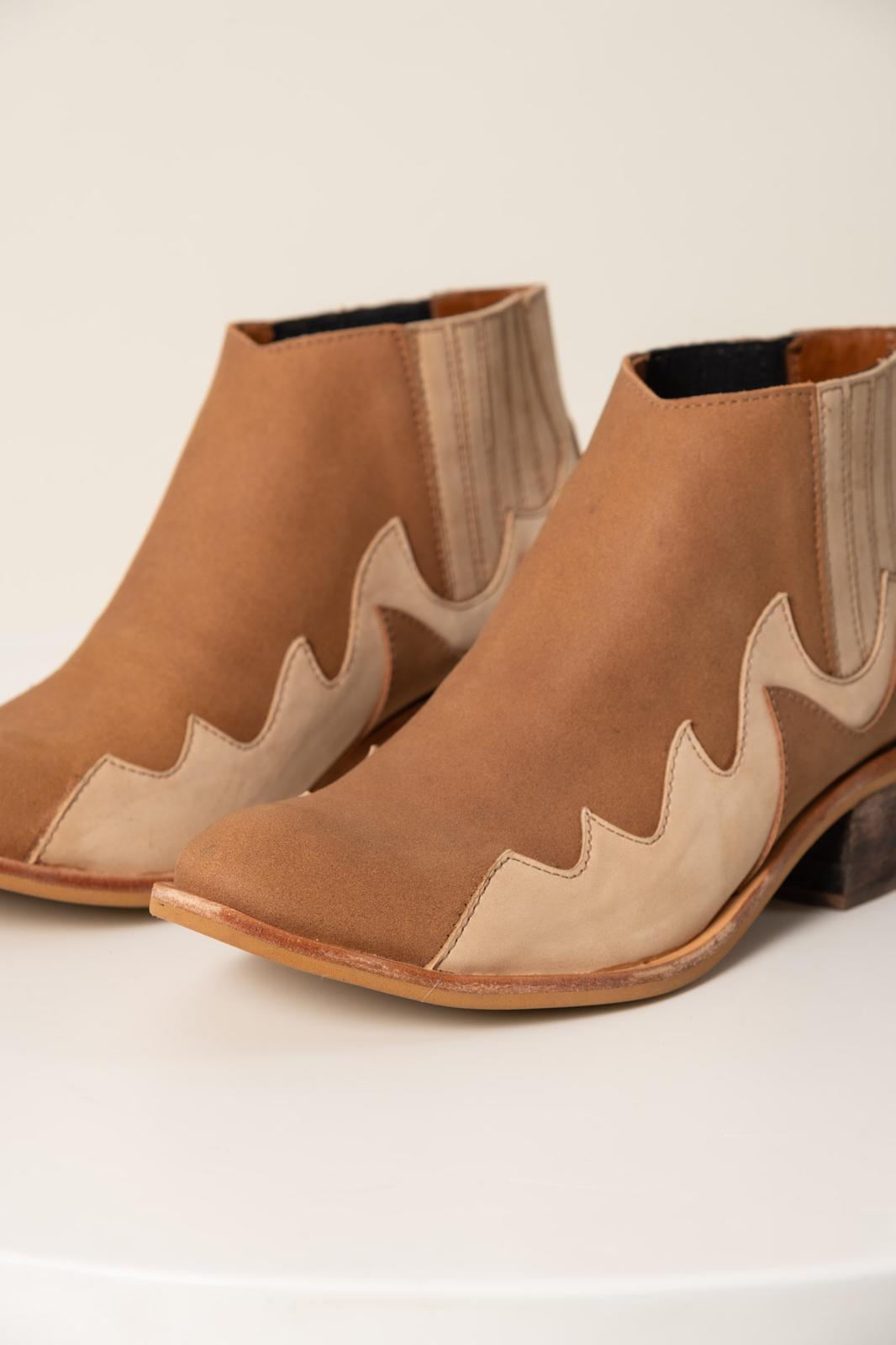 BOTAS MALLORCA camel 37