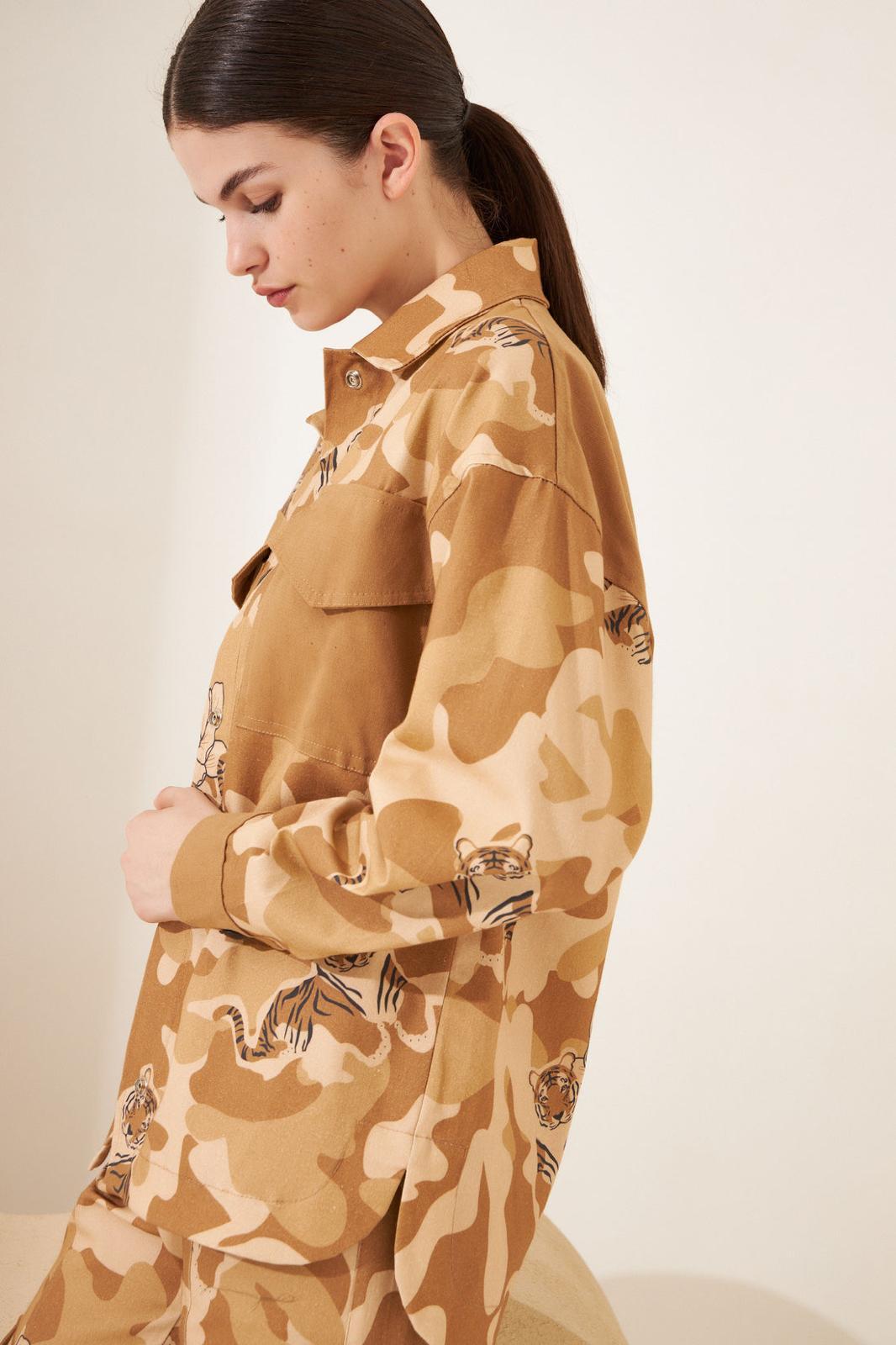 CHAQUETA CAMOUFLAGE camel s/m