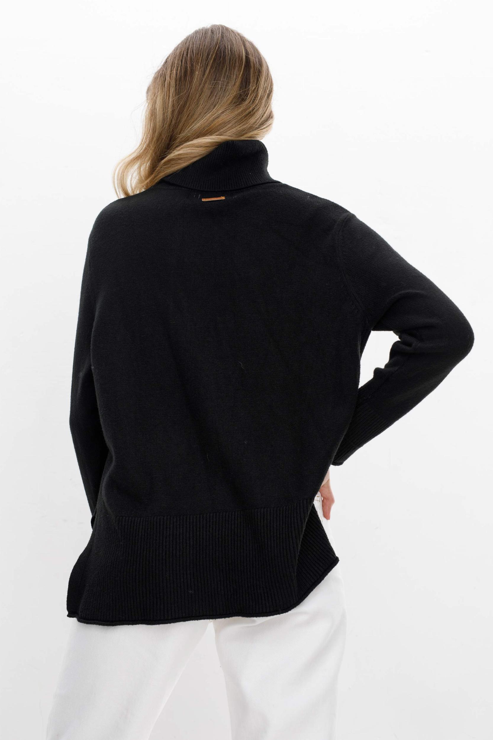Sweater Polera Serrana negro talle unico