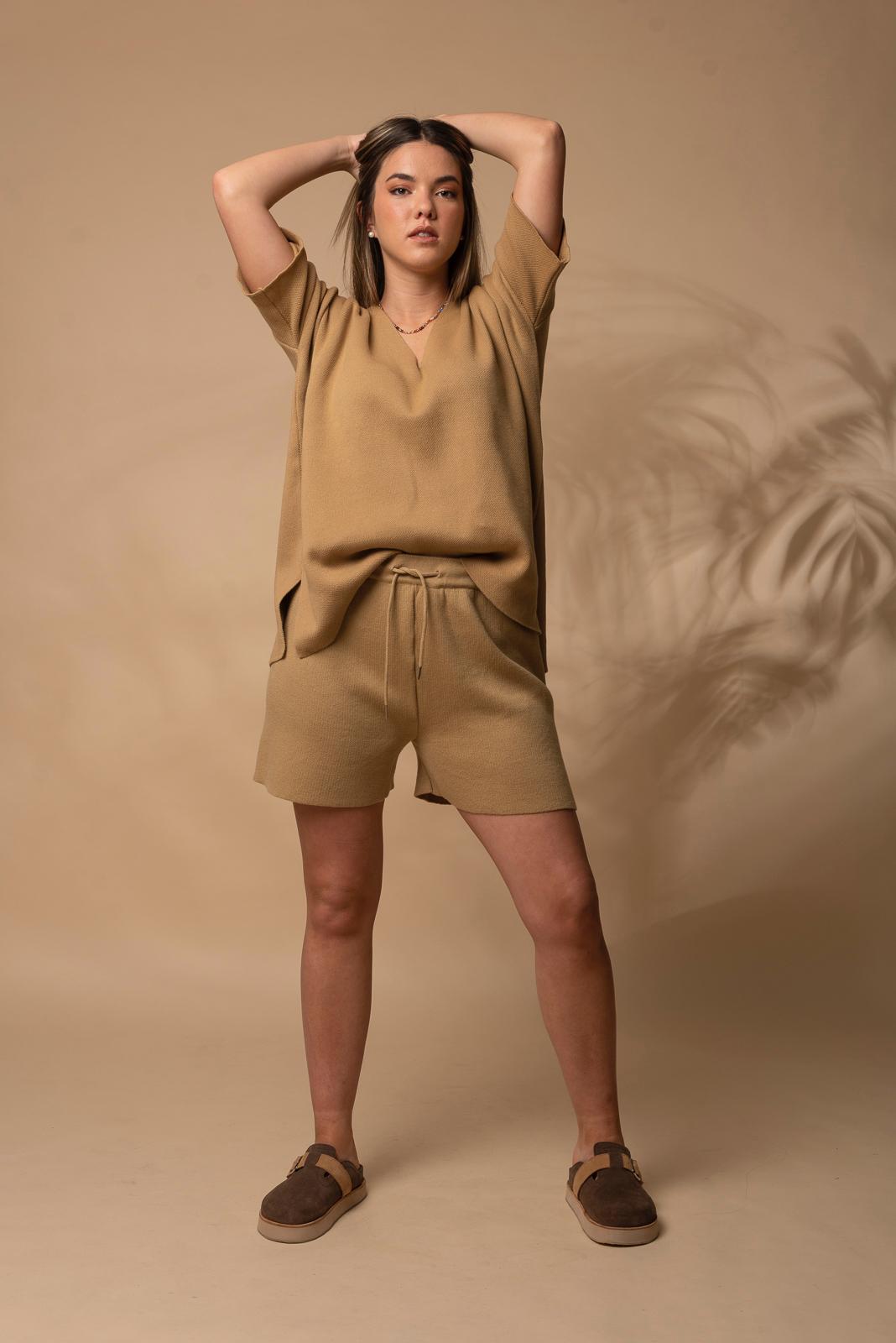 SHORT GENOVA camel talle unico