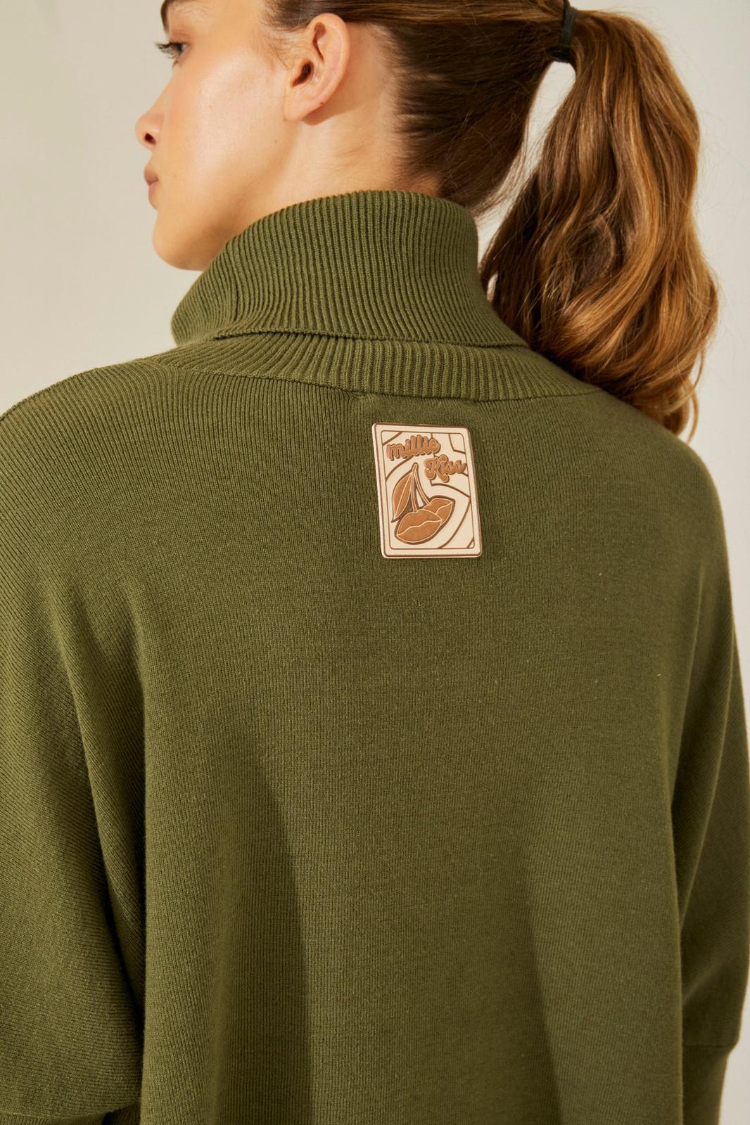 Polera Oliver verde oliva talle unico