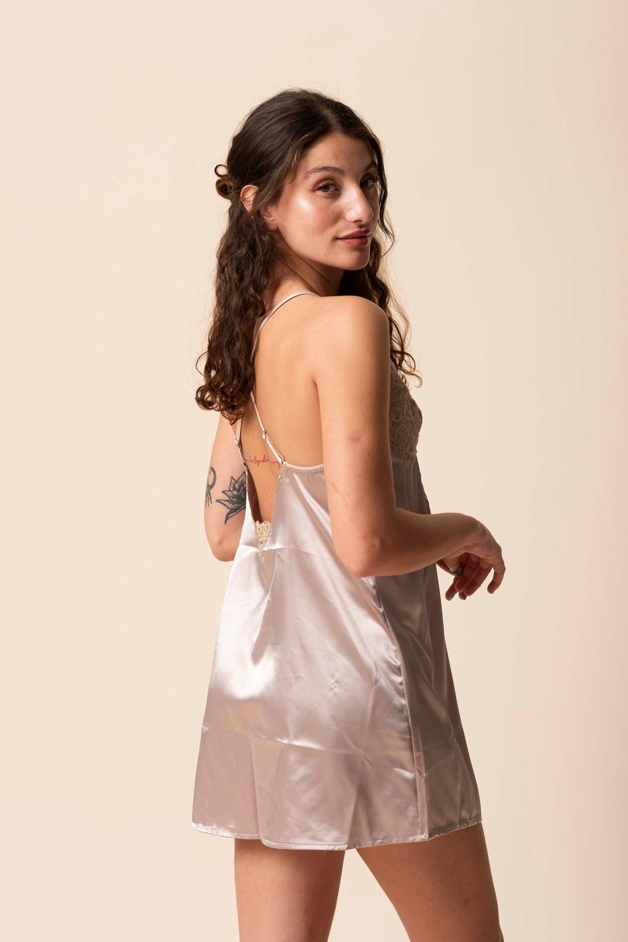 Anastasia - Camisón de seda con encaje oro rosa m