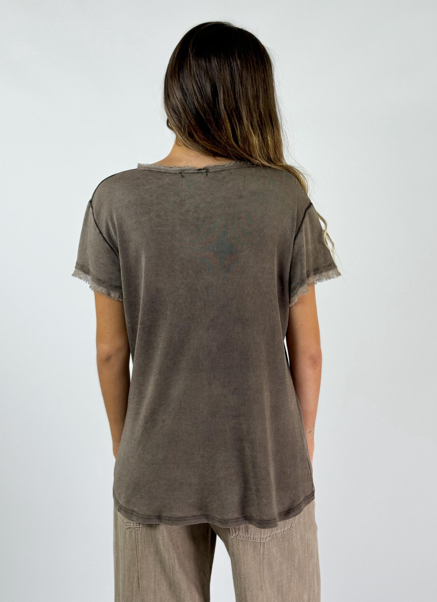 REMERA AKIRA marron s/m