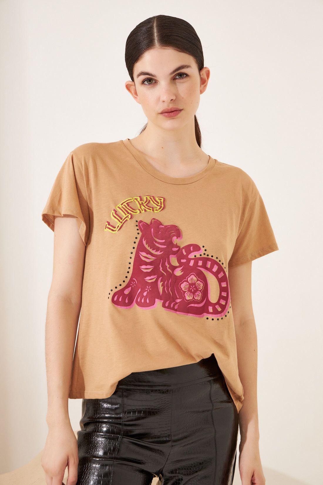 REMERA LUCKY camel s/m