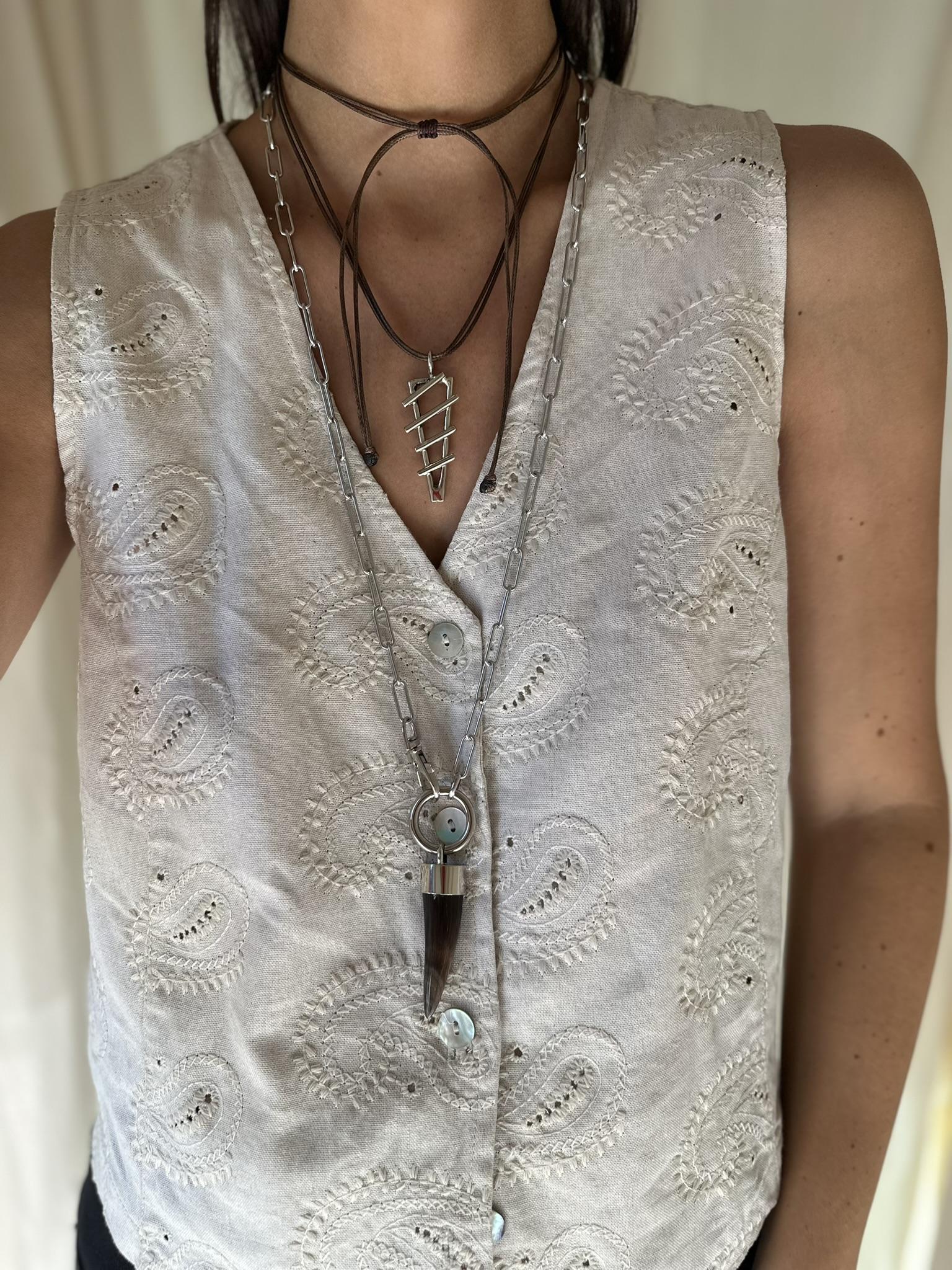 Collar Pax plateado talle unico