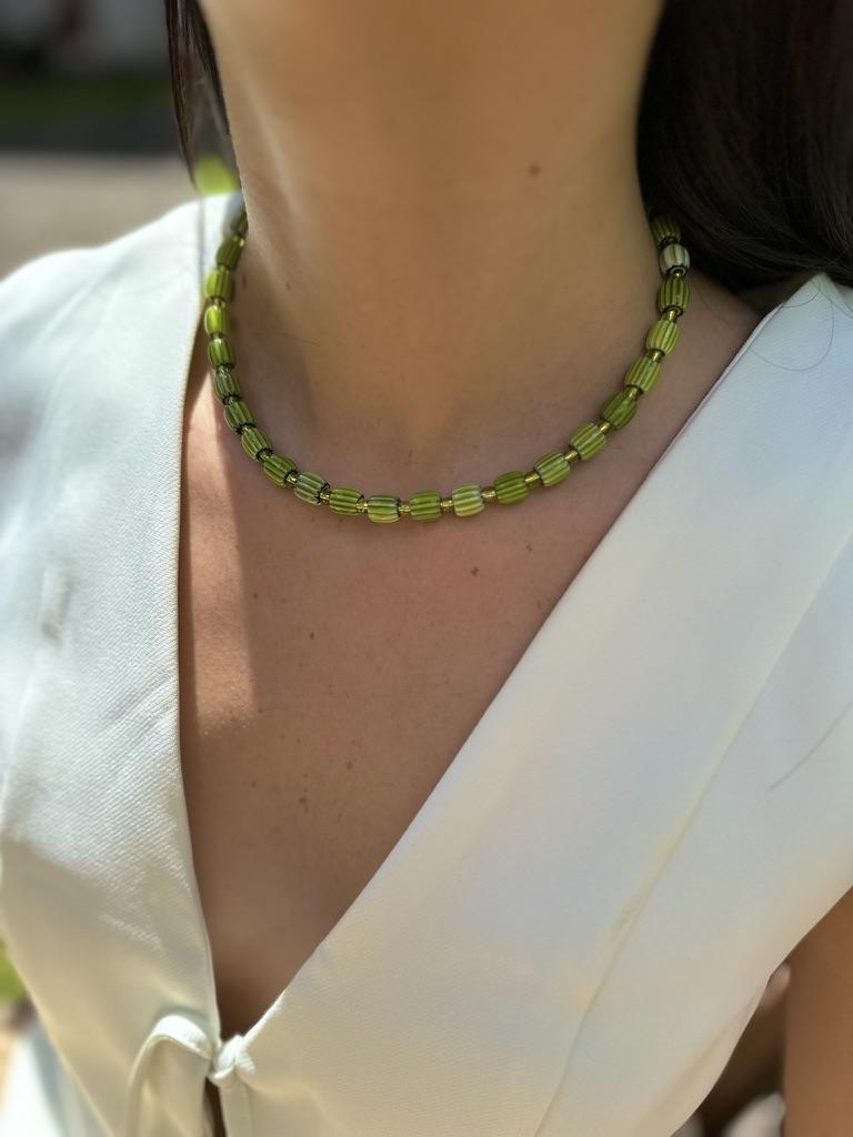 Collar Salsa verde oliva talle unico