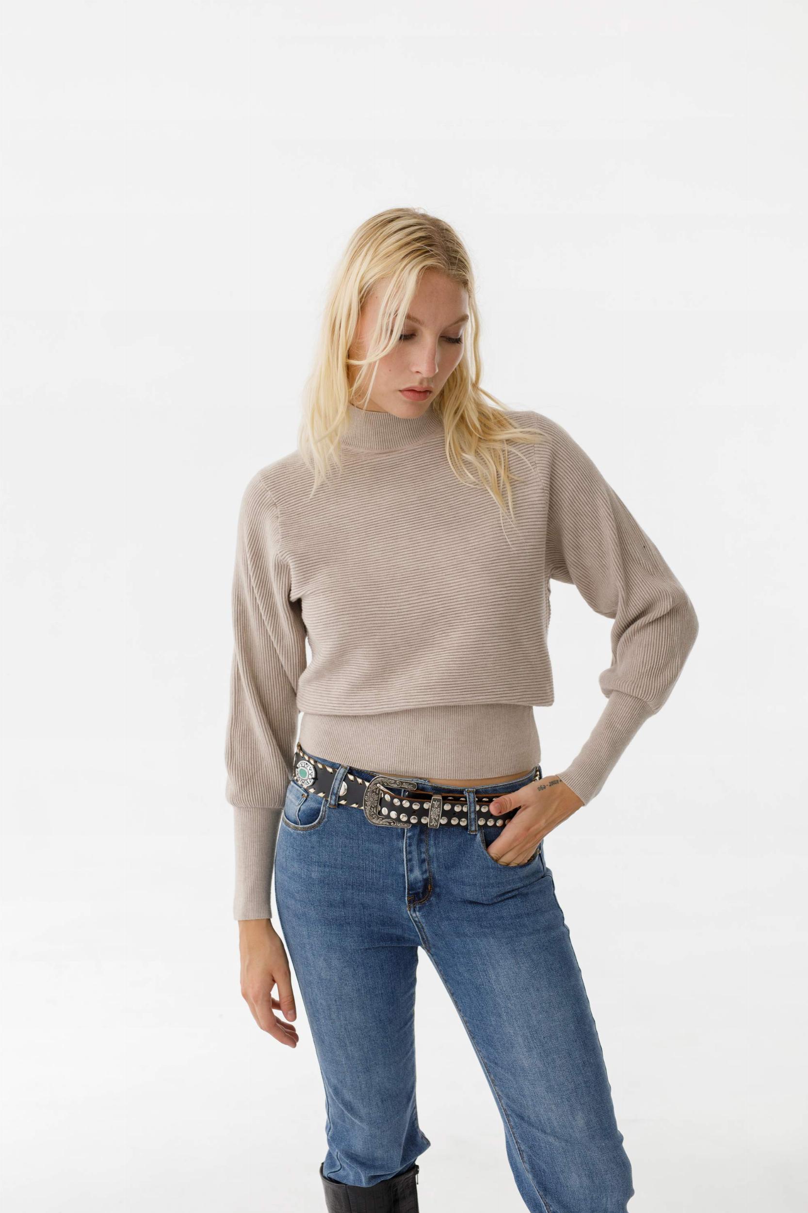 Sweater polera Petunia vison talle unico