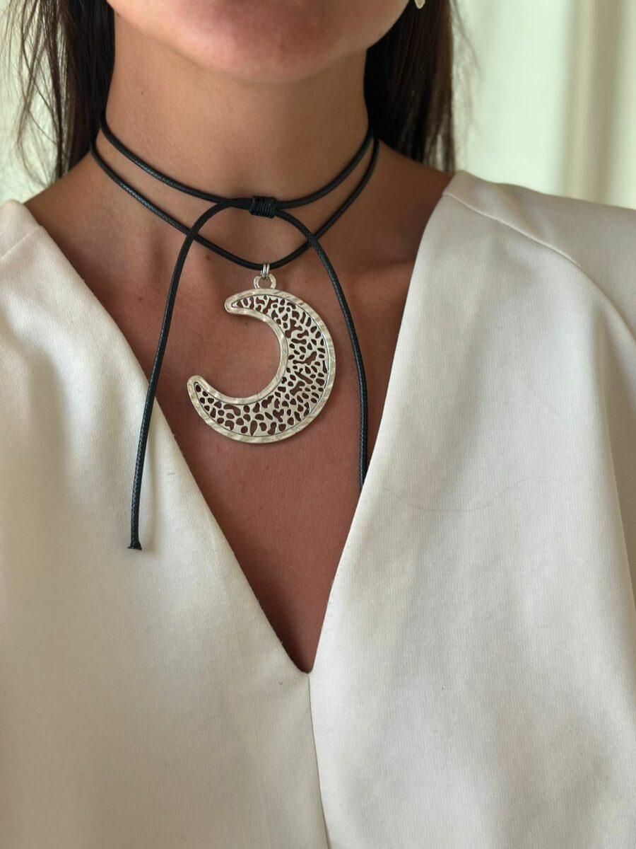 Collar Moon plateado talle unico