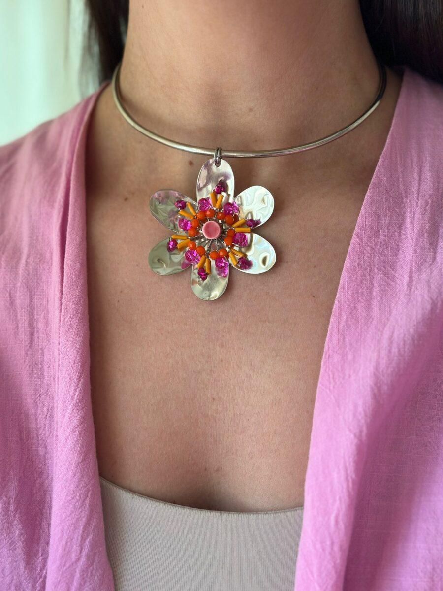 Collar Flora fucsia talle unico