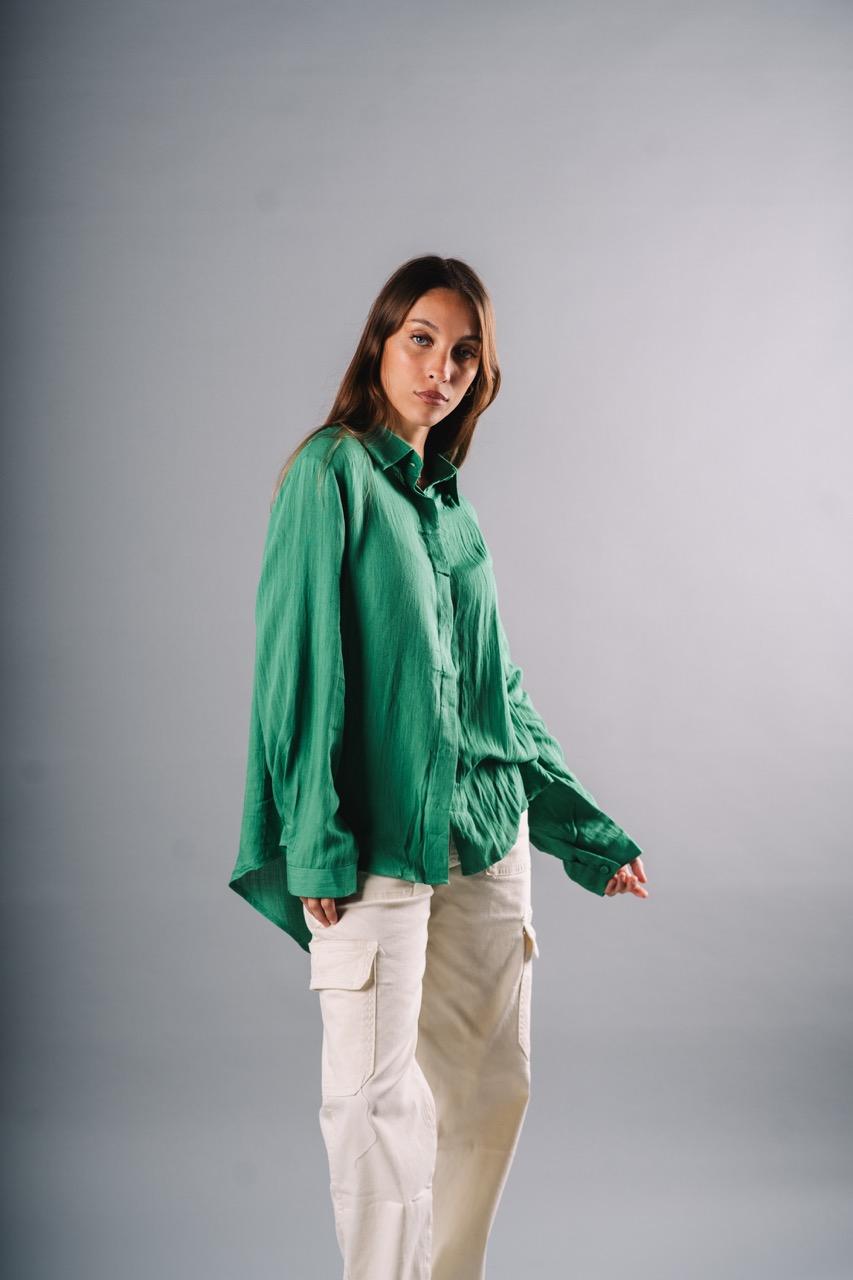 Camisa Sakura verde talle unico