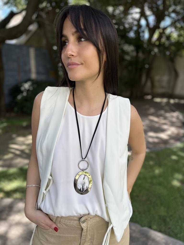 Collar Gili negro talle unico
