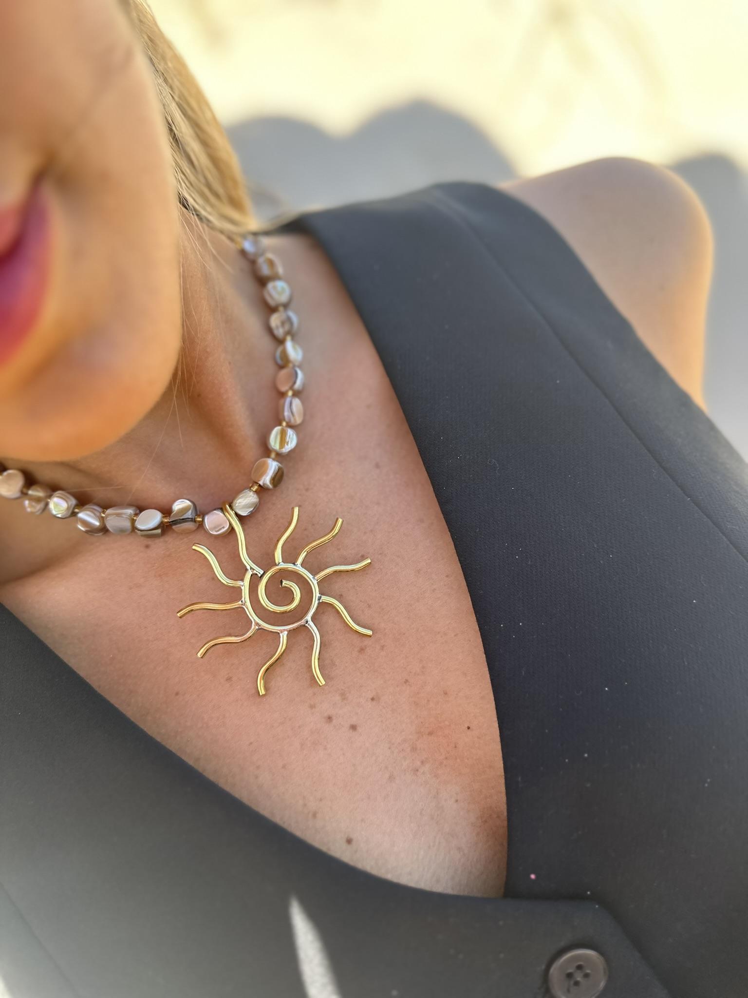 Collar Resplandor dorado talle unico