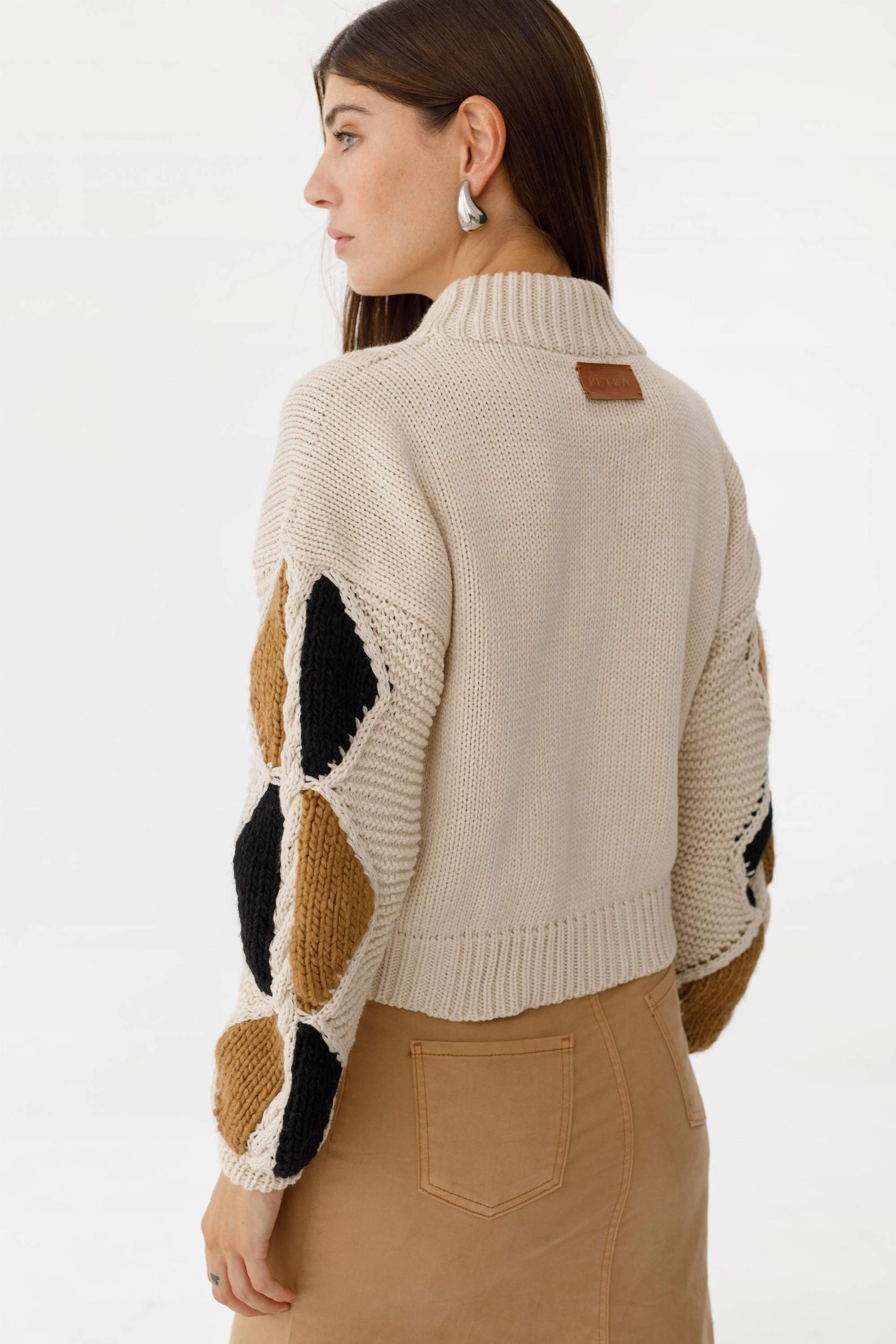 Sweater Sakura camel talle unico