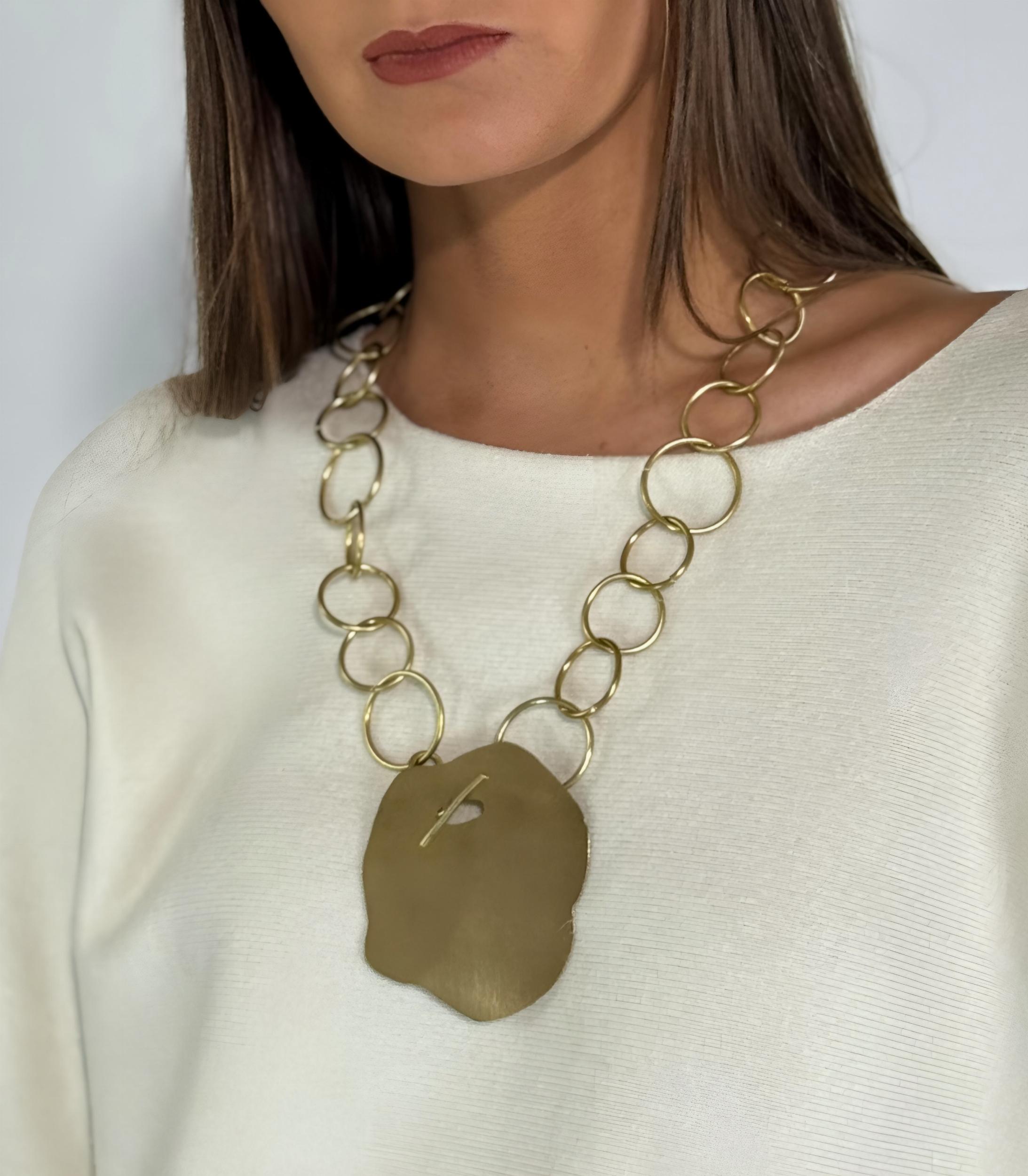 COLLAR NORE dorado talle unico